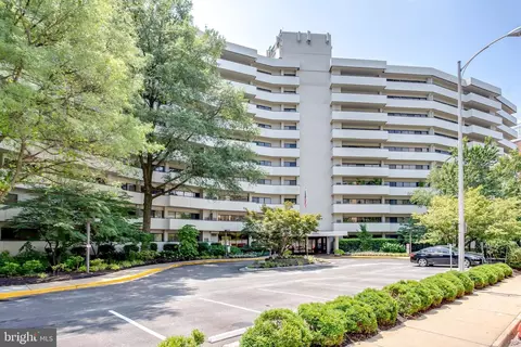 5300 Columbia Pike #1005, Arlington, VA 22204
