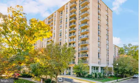 4600 S Four Mile Run Dr #523, Arlington, VA 22204