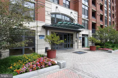 1021 N Garfield St #346, Arlington, VA 22201