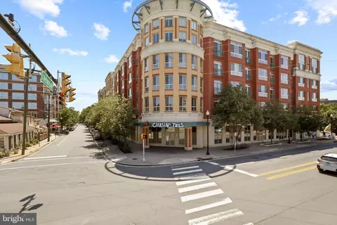 2200 N Westmoreland St #210, Arlington, VA 22213