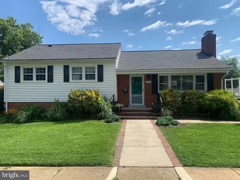437 N Manchester St, Arlington, VA 22203