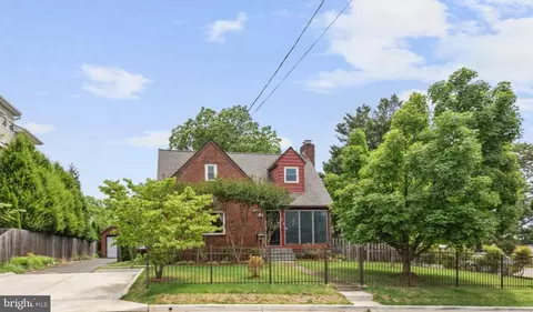 15 N Highland St, Arlington, VA 22201