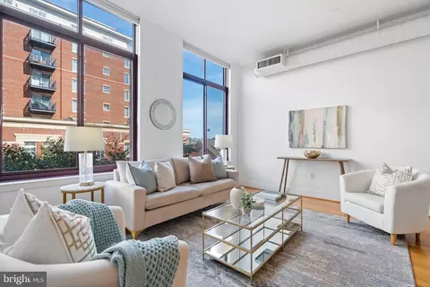 1205 N Garfield St #401, Arlington, VA 22201