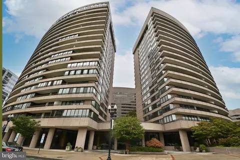 1300 Crystal Drive #PENTHOUSE 14, Arlington, VA 22202