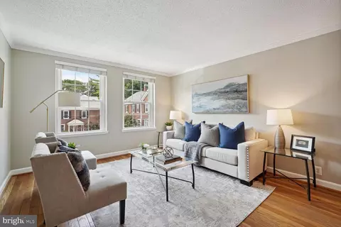 4869 28th St S #A1, Arlington, VA 22206