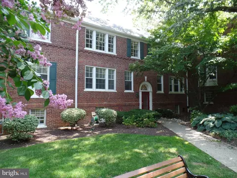 1800 Key Blvd #500, Arlington, VA 22201