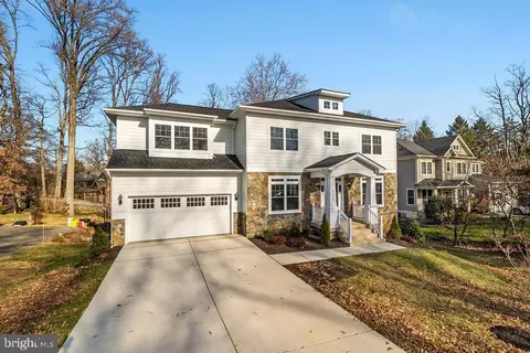 5119 Yorktown Blvd, Arlington, VA 22207