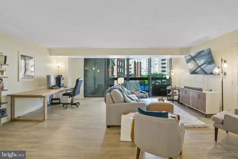 3800 Fairfax Dr #301, Arlington, VA 22203