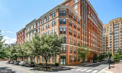 1201 N Garfield St #512, Arlington, VA 22201