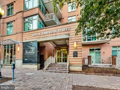 1000 N Randolph St #602, Arlington, VA 22201