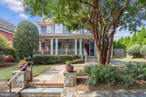 1818 N Randolph St, Arlington, VA 22207