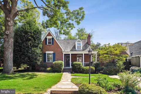 1515 N Wakefield St, Arlington, VA 22207