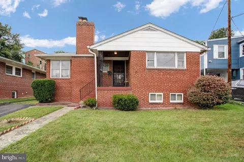 2010 S Kenmore St, Arlington, VA 22204