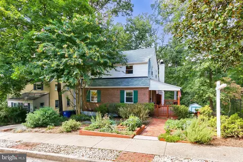 104 N Columbus St, Arlington, VA 22203