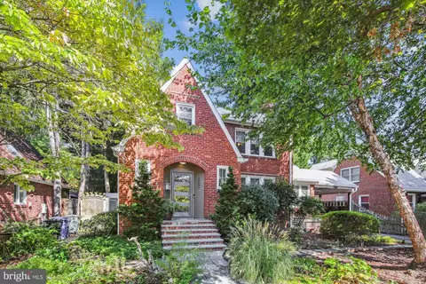 5005 14th St N, Arlington, VA 22205