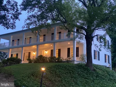 3200 N Vermont St, Arlington, VA 22207