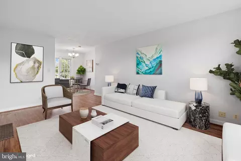 2852 S Buchanan St S #C2, Arlington, VA 22206