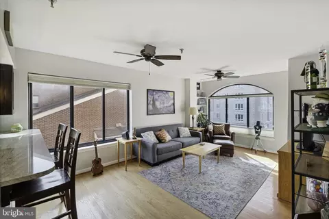 1029 N Stuart St #401, Arlington, VA 22201