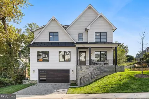 4012 Vacation Ln, Arlington, VA 22207