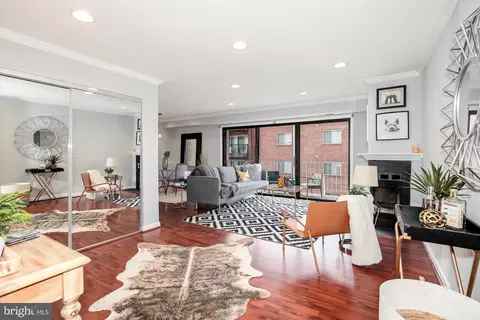 4360 Cherry Hill Rd #202, Arlington, VA 22207
