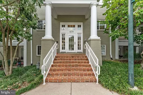 4179 S Four Mile Run Dr #203, Arlington, VA 22204