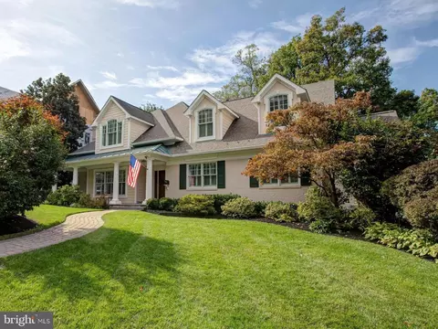 3432 N Venice St N, Arlington, VA 22207