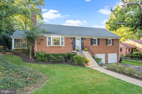 3616 N Glebe Rd, Arlington, VA 22207