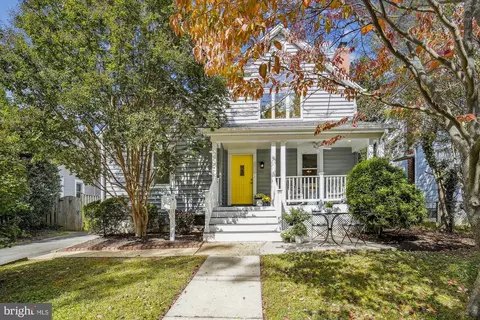 4613 8th Rd S, Arlington, VA 22204