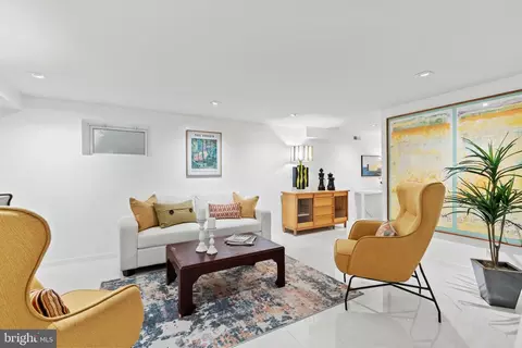 4435 36th St S, Arlington, VA 22206