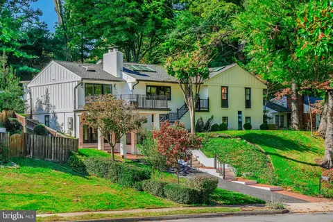 4004 N Tazewell St, Arlington, VA 22207