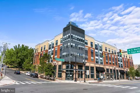 989 S Buchanan St #324, Arlington, VA 22204