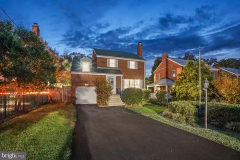 724 S Wayne St, Arlington, VA 22204