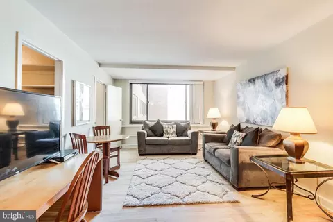 1021 Arlington Blvd #713, Arlington, VA 22209