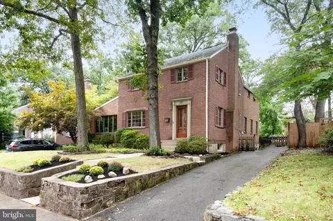 128 N Park Dr, Arlington, VA 22203