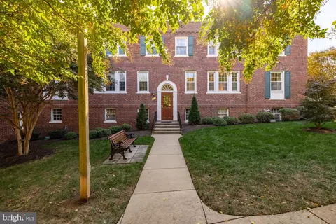 1904 Key Blvd #9449, Arlington, VA 22201