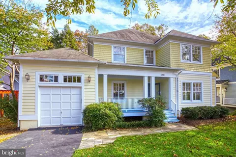 1701 N Taylor St, Arlington, VA 22207