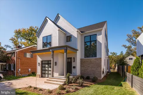 204 N Cleveland St, Arlington, VA 22201