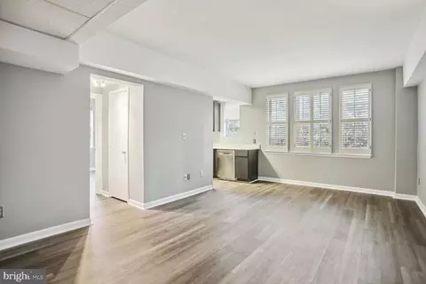 1736 Queens Ln #3-190, Arlington, VA 22201