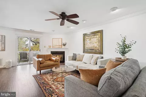 2101 N Rolfe St #D, Arlington, VA 22209