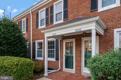 3032 S Abingdon St, Arlington, VA 22206