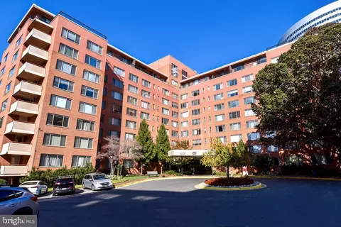 1121 Arlington Blvd #232, Arlington, VA 22209