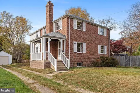 610 S Irving St, Arlington, VA 22204