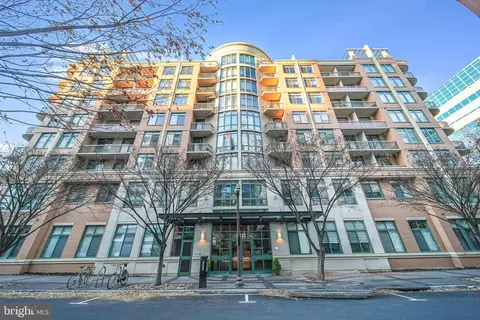 3625 10th St N #507, Arlington, VA 22201