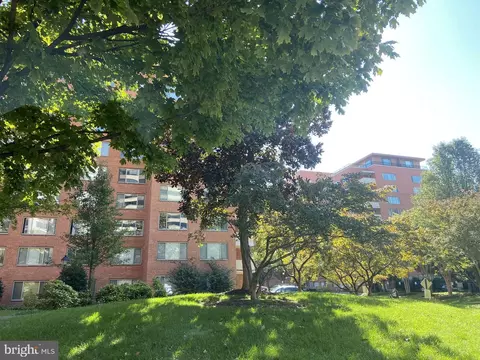 1121 Arlington Blvd #729, Arlington, VA 22209