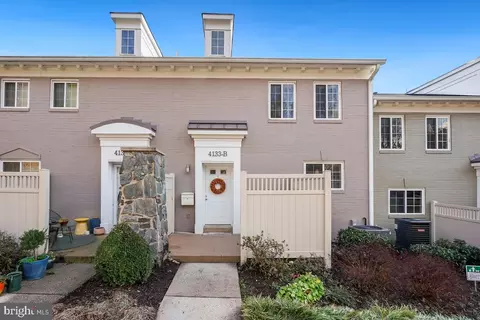 4133 S Four Mile Run Dr S #B, Arlington, VA 22204