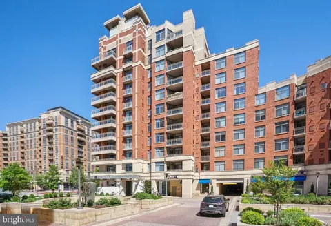 3650 S Glebe Rd #243, Arlington, VA 22202