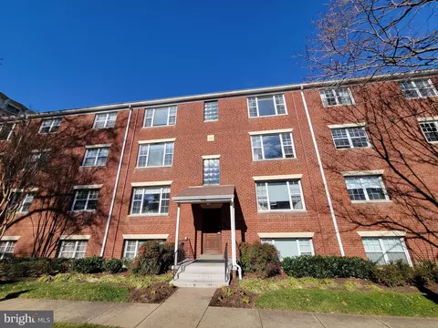 1302 N Meade St #EN305, Arlington, VA 22209