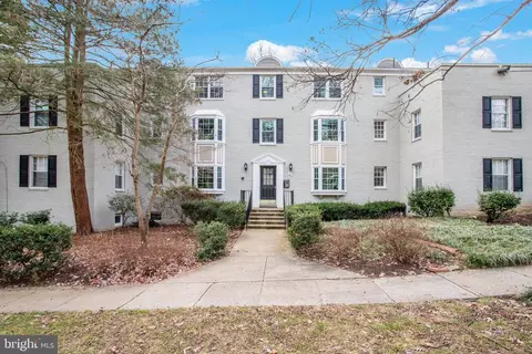 708 S Arlington Mill Dr #14304, Arlington, VA 22204