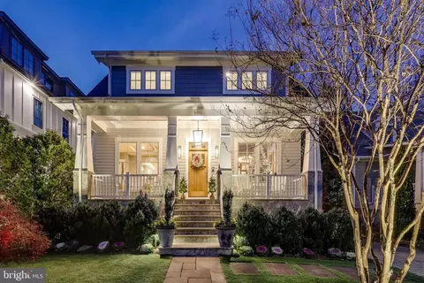 3215 1st St N, Arlington, VA 22201