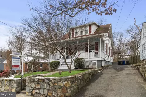 620 S Buchanan St, Arlington, VA 22204